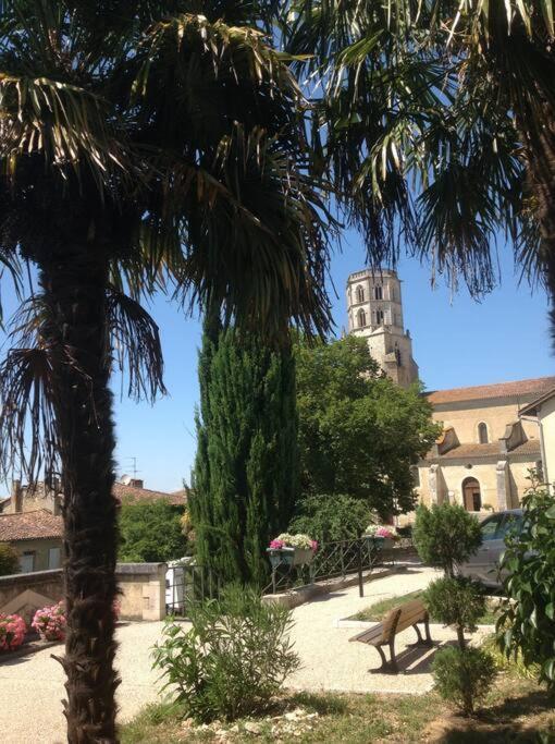 Ancien Presbytere Au Coeur Du Village Mauvezin  Exterior foto