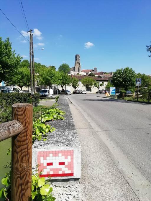 Ancien Presbytere Au Coeur Du Village Mauvezin  Exterior foto